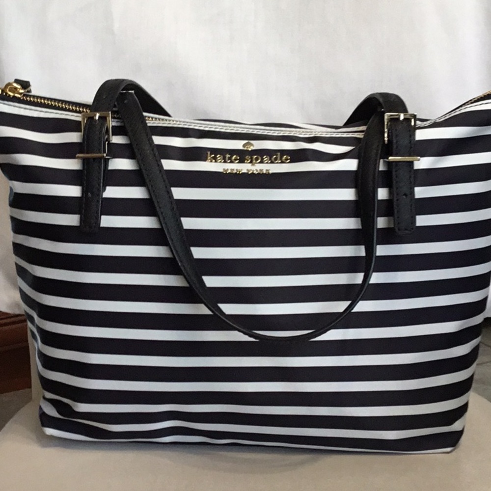 New Kate Spade New York shoulder bag